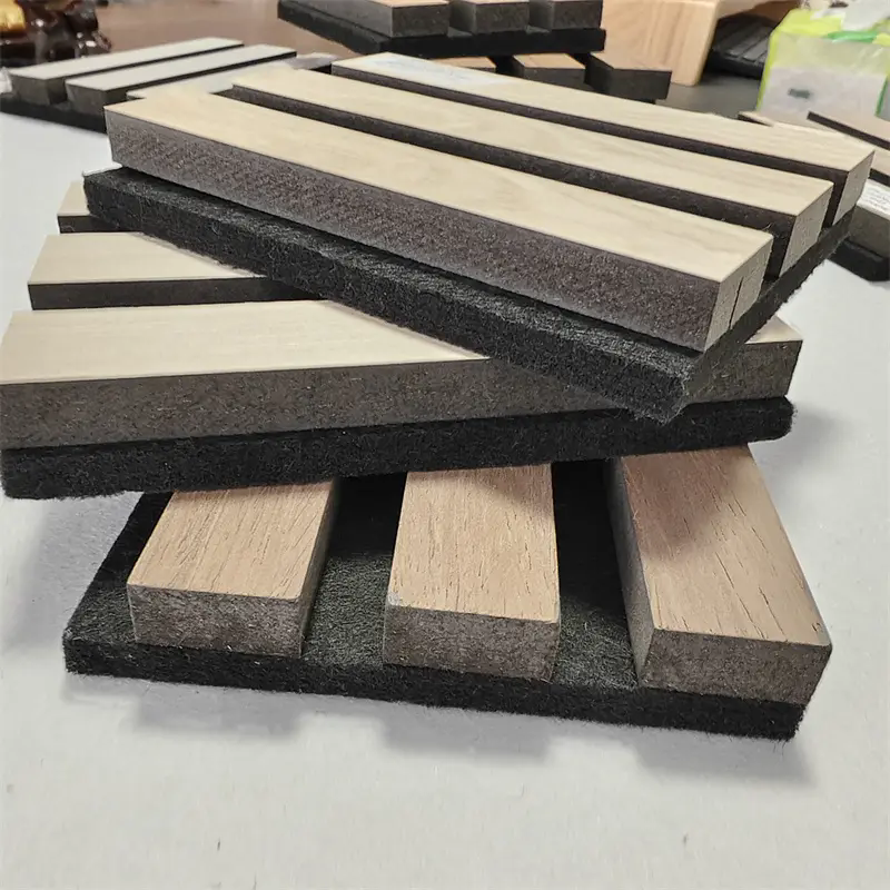 आवाज नियन्त्रणको लागि उच्च-गुणस्तरको ध्वनिक प्यानलहरू के आवश्यक बनाउँछ?